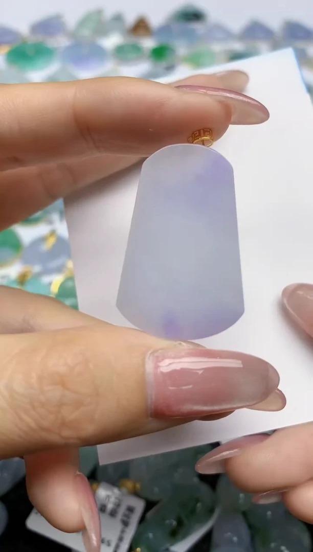 【闪购商品】翡翠挂件18K金镶嵌天然翡翠A货