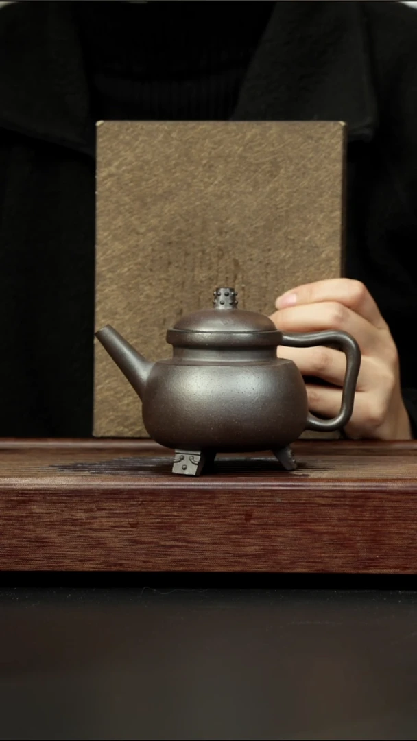 茶壶紫砂岩中泥三拼 战国青铜