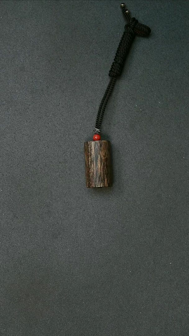 沉香吊坠猎*芽庄糖结老料 天天10g