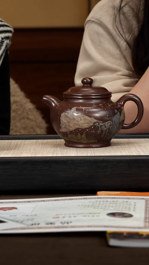 茶壶紫砂【P044】掇只   550c  SNB