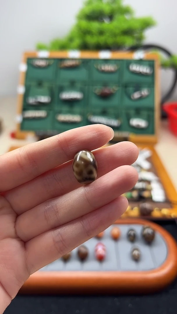 玛瑙/玉髓（覆膜）颈饰未镶嵌晓**?25（微瑕随机发货）