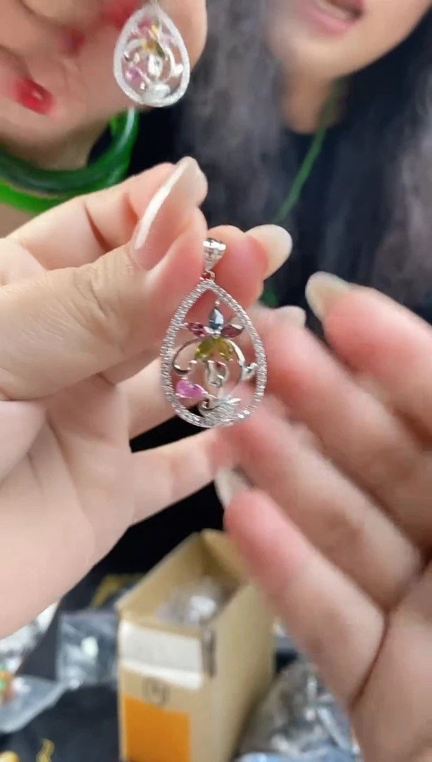 【闪购商品】碧玺吊坠银S925镶嵌多样性发其一颜色微差