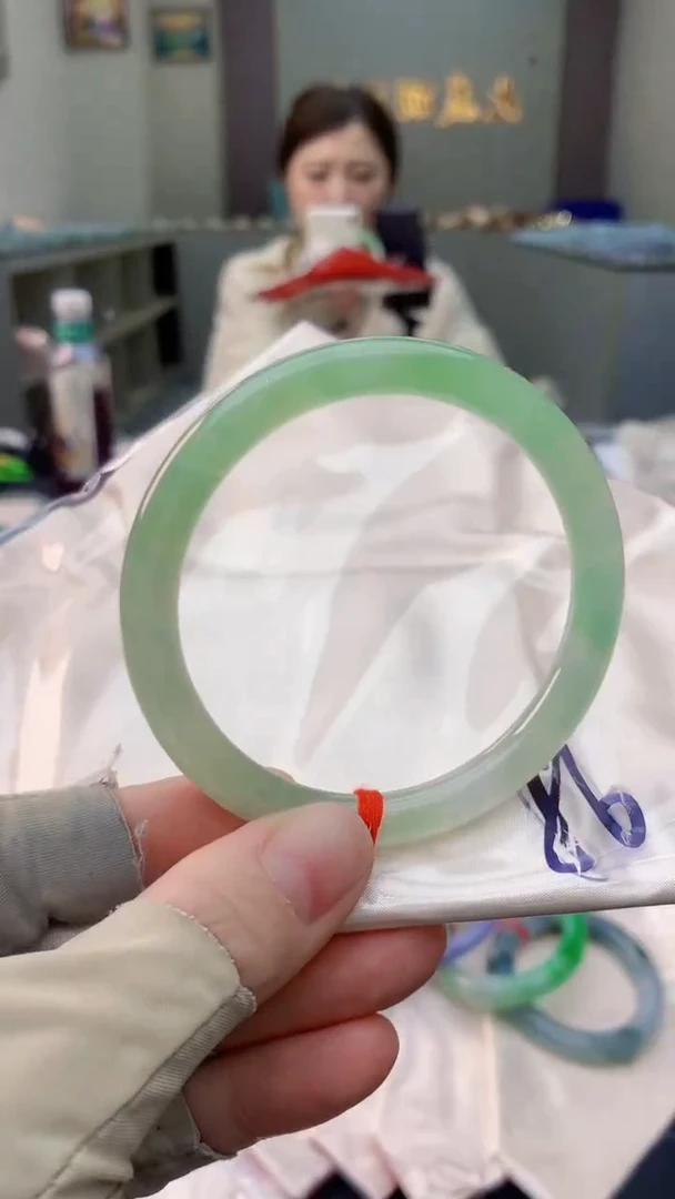 未镶嵌手镯翡翠0500486679