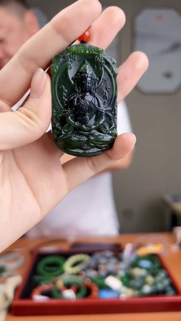 颈饰未镶嵌和田玉一物一证 拍一单发一个