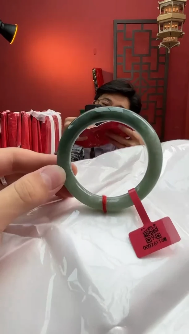 未镶嵌手镯（圆镯）翡翠翡翠手镯3