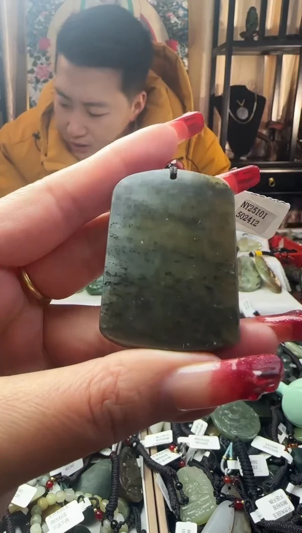 颈饰未镶嵌和田玉09