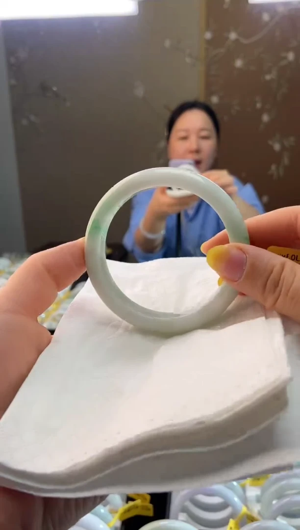 未镶嵌手镯翡翠59.3圈口d