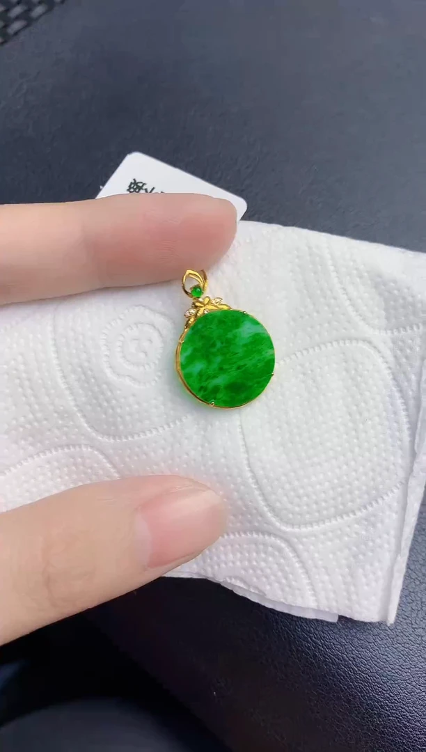 颈饰18K金镶嵌翡翠天然翡翠缅甸A货