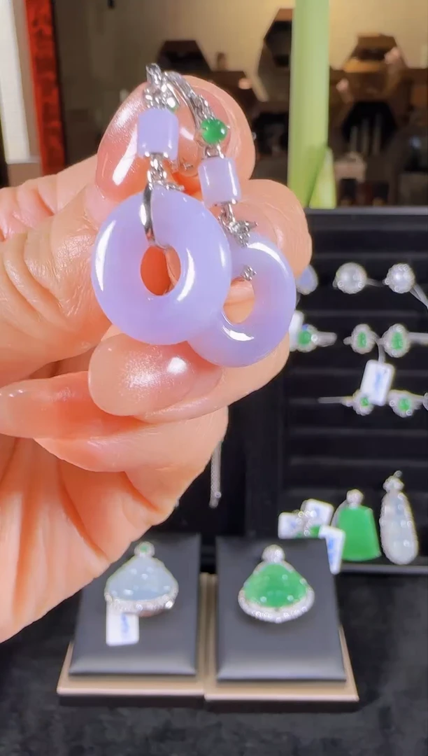 【闪购商品】翡翠耳坠18K金镶嵌甜甜圈