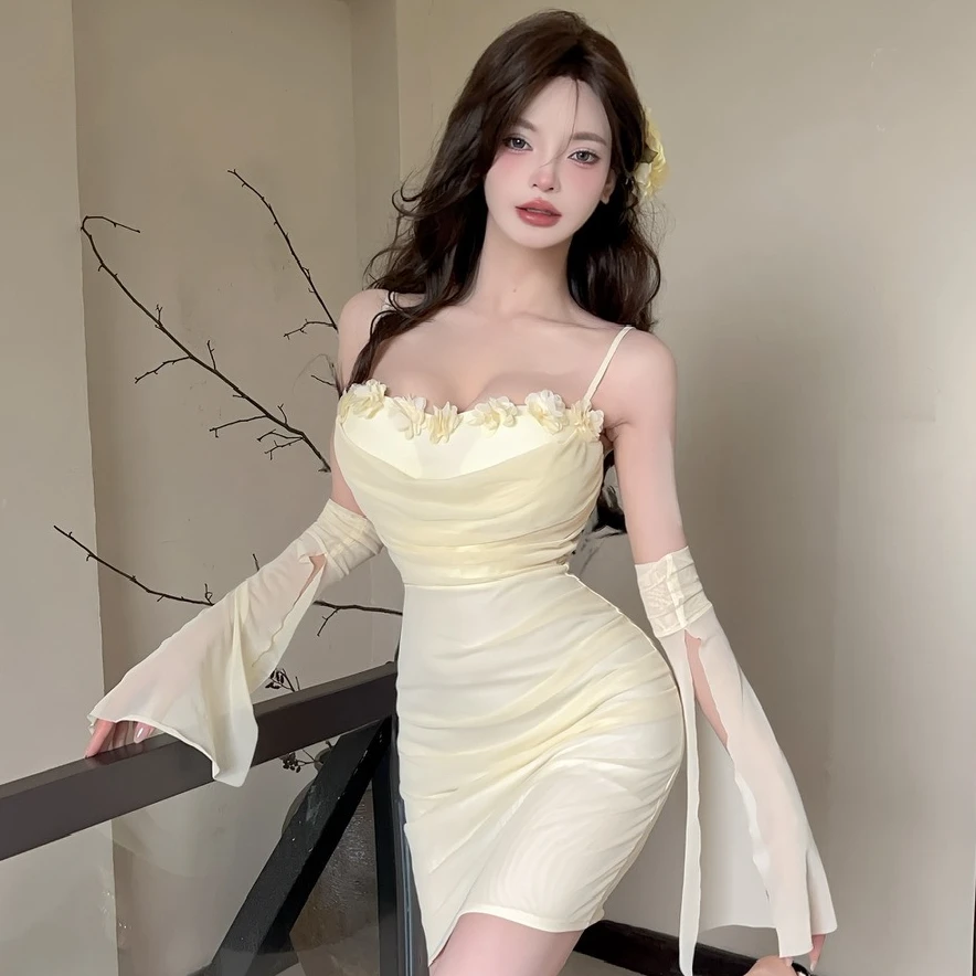 甜辣纯欲风抹胸立体花朵吊带连衣裙气质性感网纱拼接修身包臀短裙