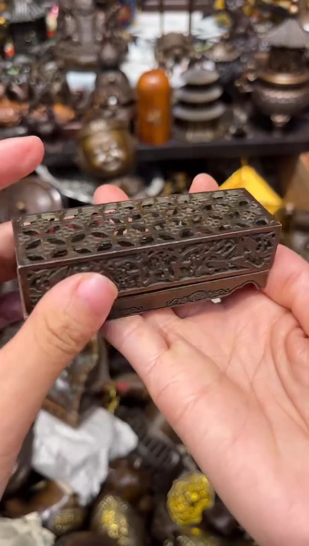 瑞瑞古铜准备开播A79699