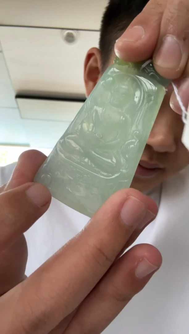 翡翠未镶嵌颈饰天然翡翠A货孤品一件