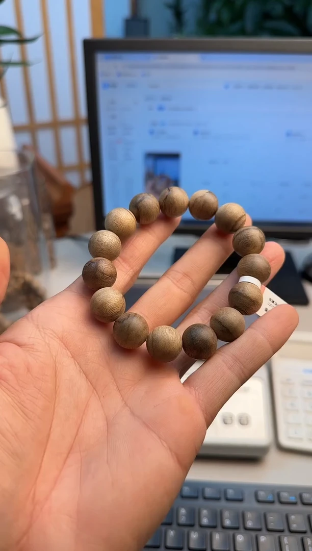 沉香手串达拉沉香