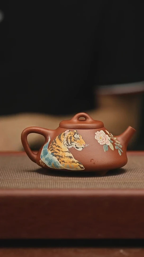 茶壶紫砂猛虎 子冶石瓢170毫生小红泥