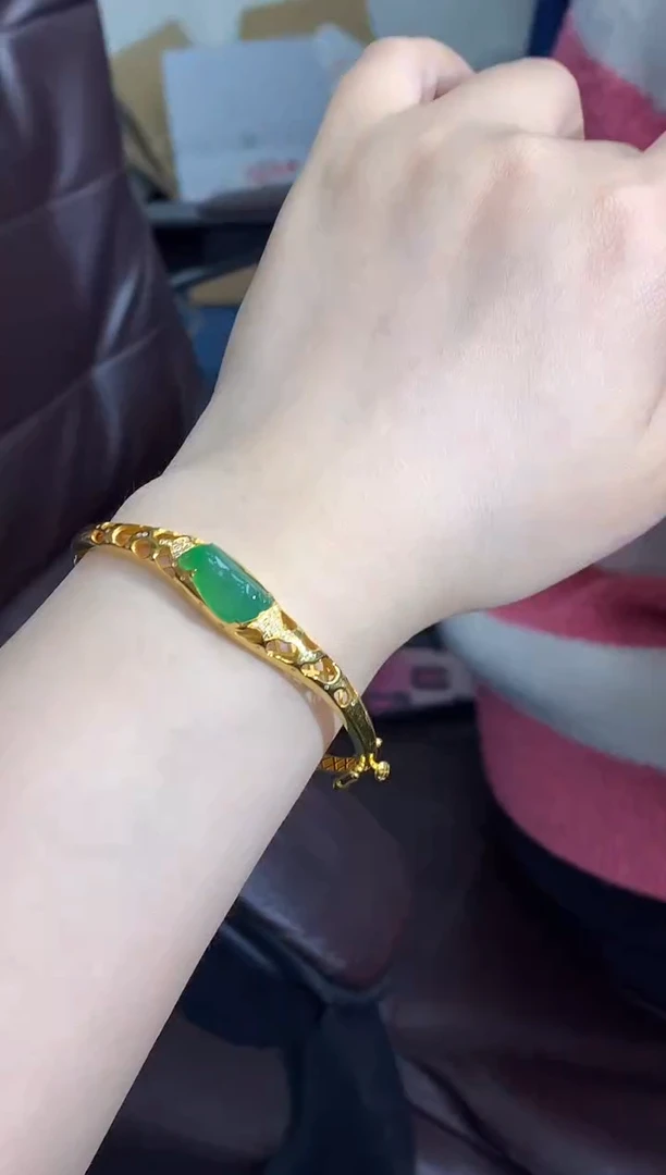【闪购商品】翡翠手镯18K金镶嵌621-中国好珍宝