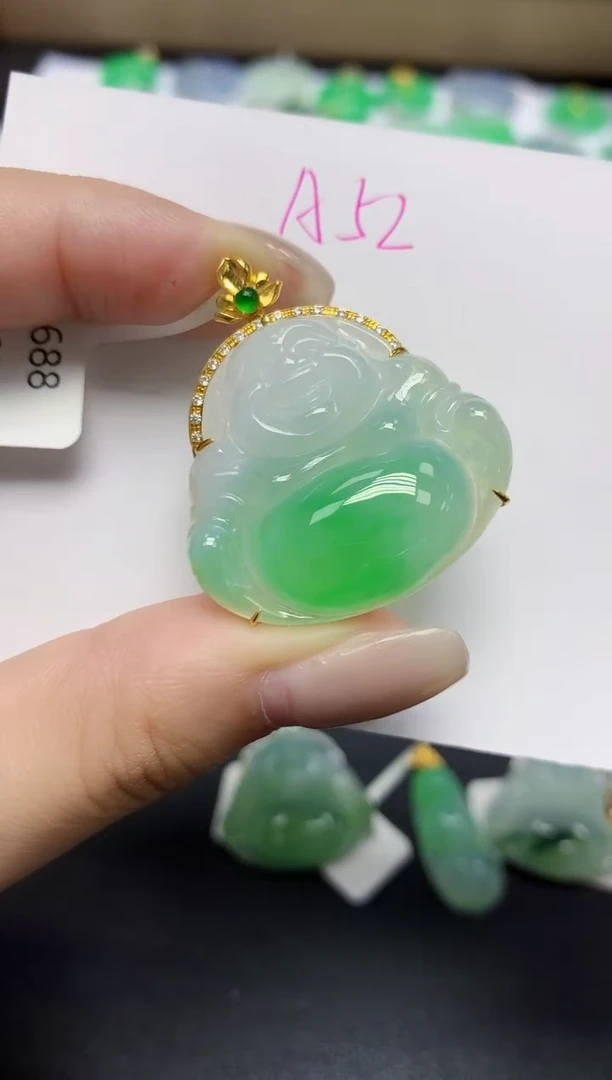 颈饰18K金镶嵌翡翠天然缅甸翡翠A货翡翠百元以上9元证书费自理