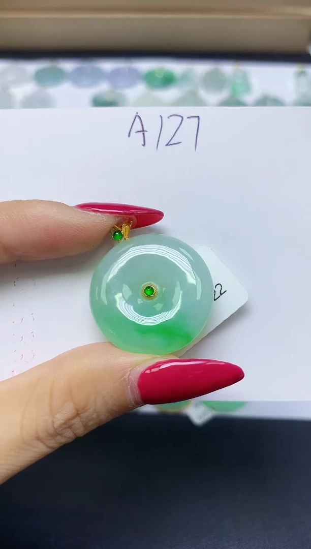 颈饰18K金镶嵌翡翠天然缅甸A货翡翠百元以上9元证书费自理