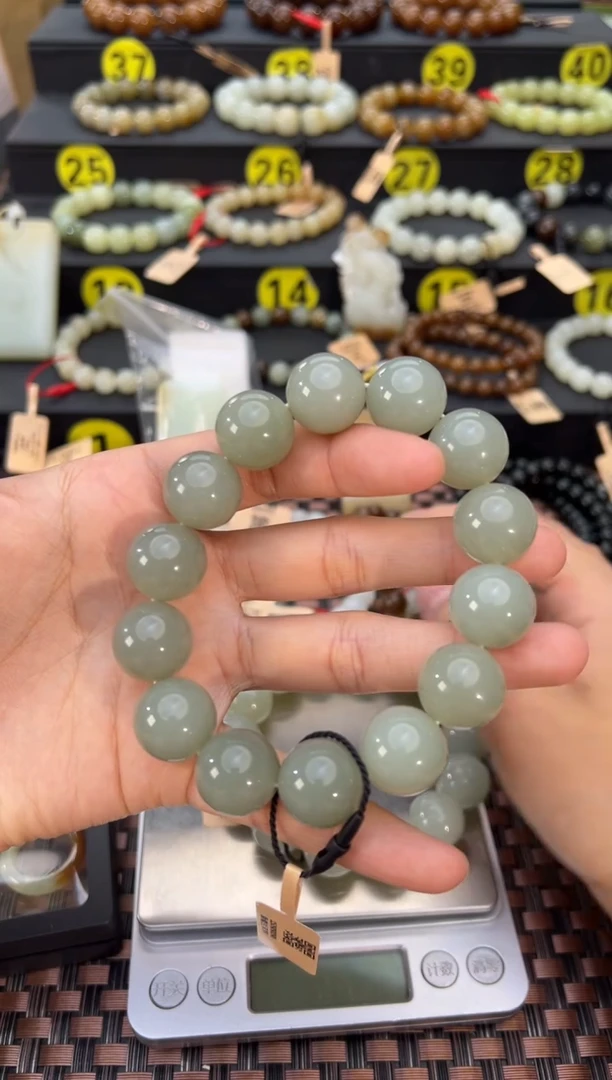 未镶嵌手串和田玉且末料青白玉手串卡16