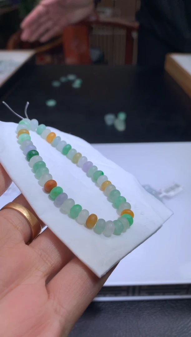 未镶嵌定制翡翠空****蕊翡翠