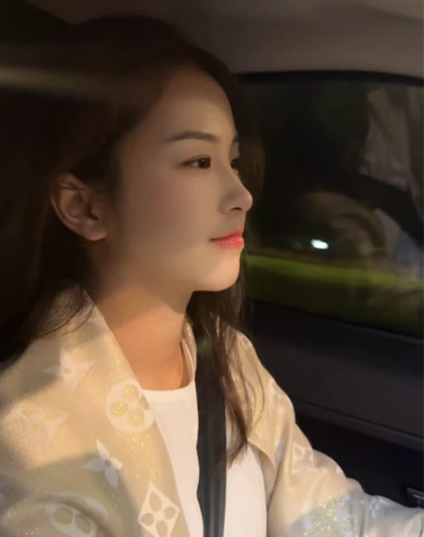 520开车视频同款薄款法式韩版女丝巾时尚经典百搭气质沙滩巾披肩