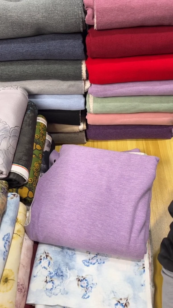 毛料花色一块 香芋紫一块有瑕疵