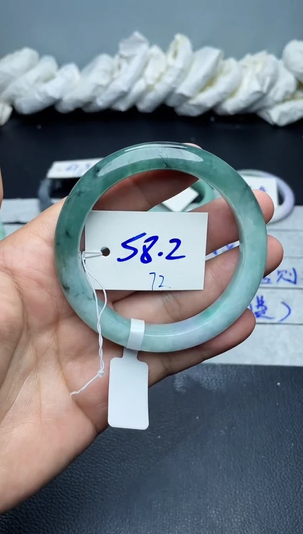 未镶嵌手镯翡翠72