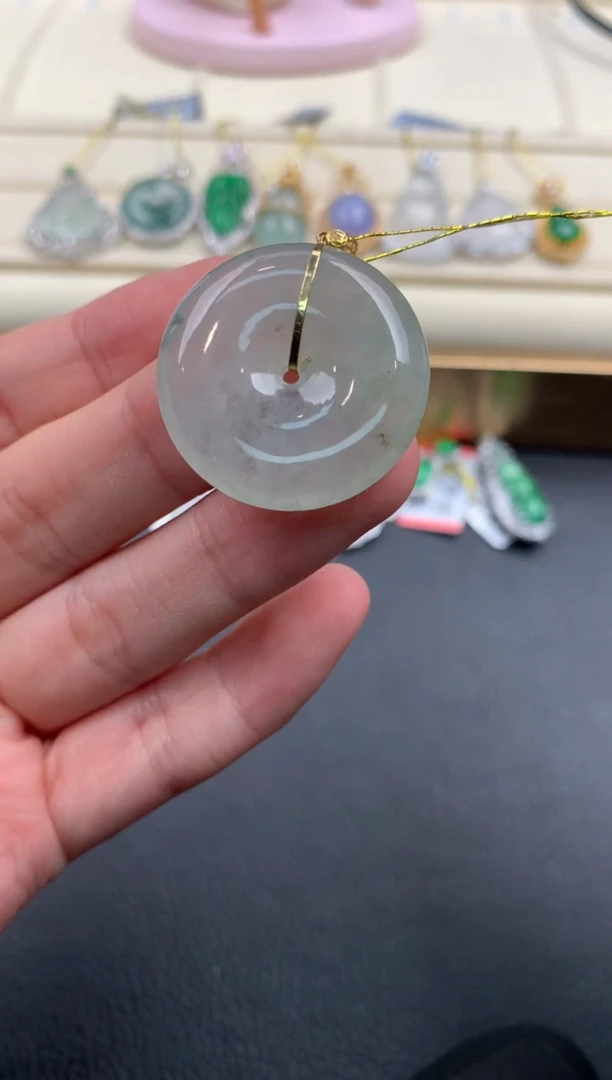 【闪购商品】翡翠颈饰18K金镶嵌A714