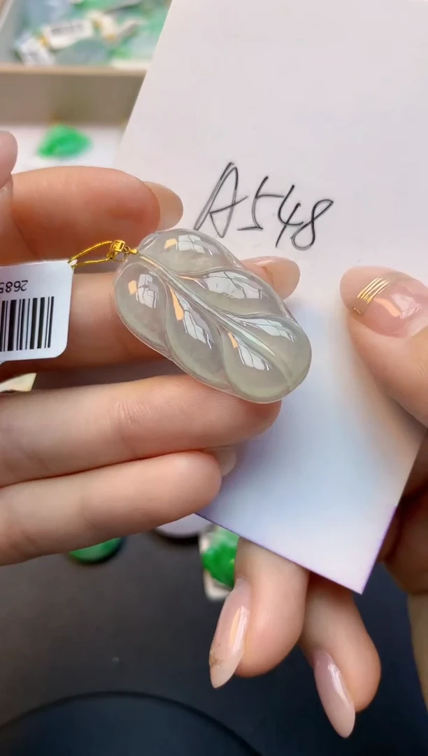 颈饰18K金镶嵌翡翠天然A货缅甸翡翠百元以上9元证书费自理