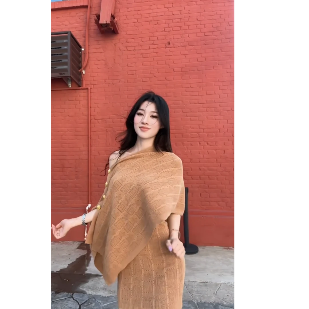 纯欲气质小香风卡其色针织吊带短裙设计感披肩两件套装