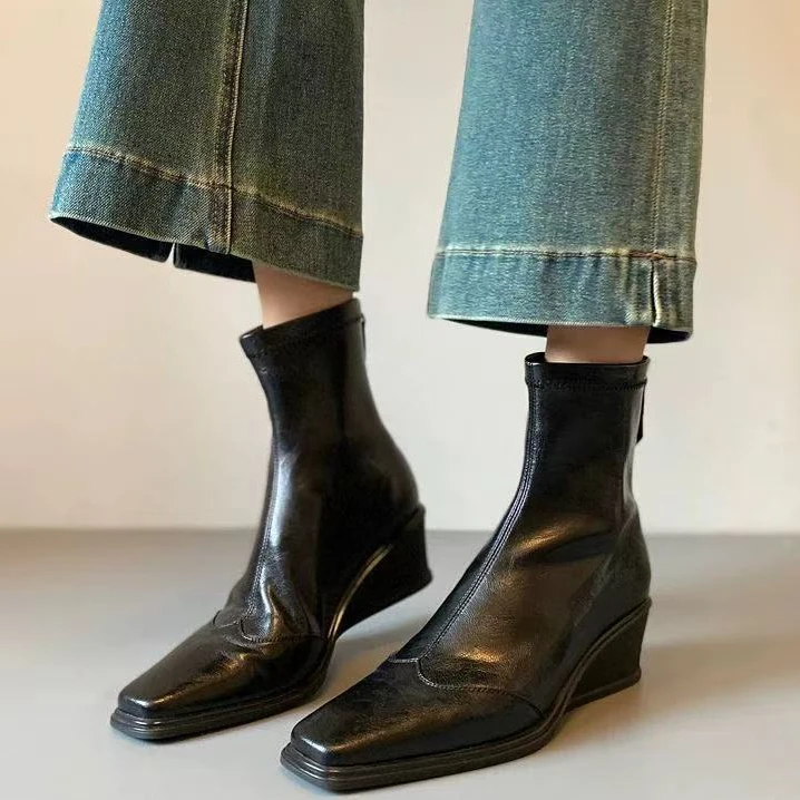 坡跟厚底增高弹力瘦瘦靴女方头后拉链复古百搭短靴子英伦风马丁靴