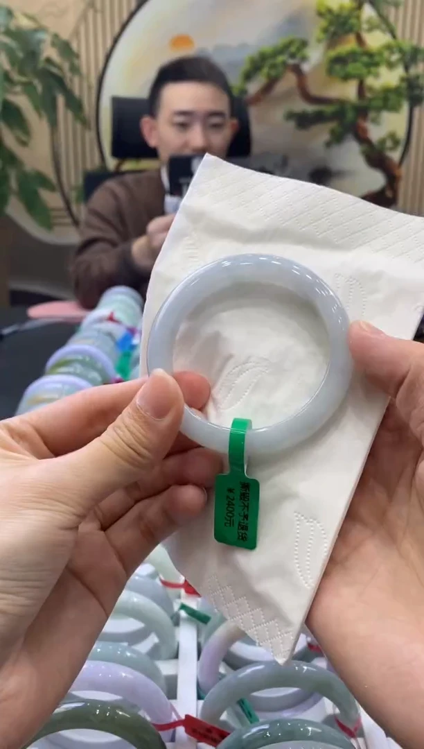 未镶嵌手镯翡翠6177