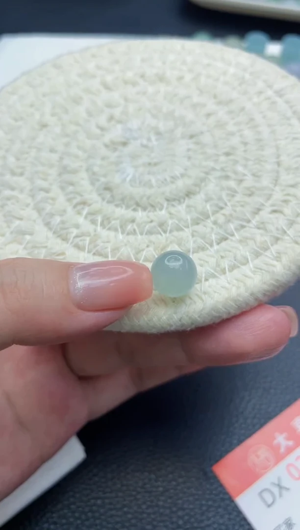 【闪购商品】定制翡翠未镶嵌珠子
