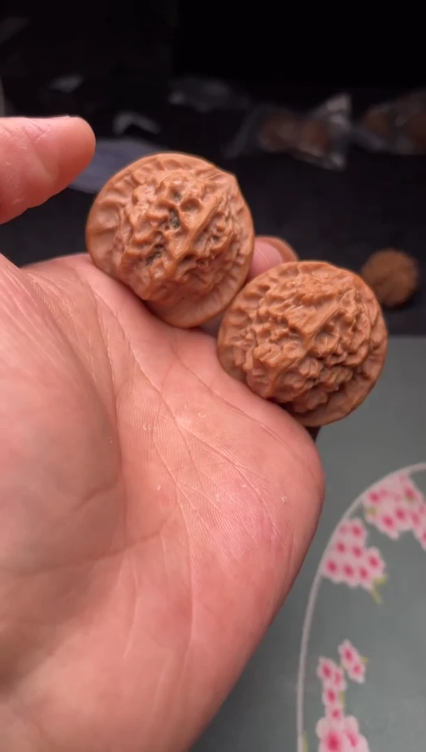 把件文玩核桃a150 瓷娃娃 38尺 磕尖