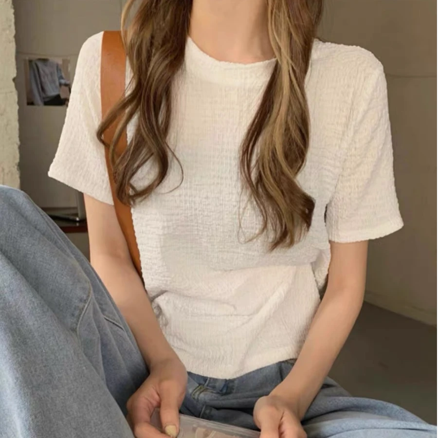 A2303立体浮雕宽松显瘦米色圆领短袖