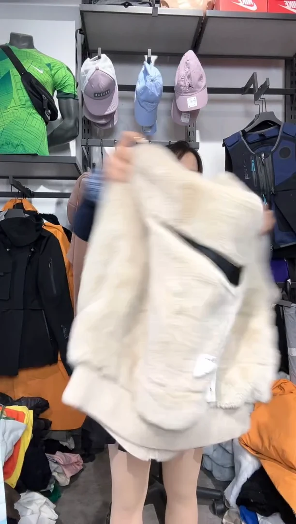 1259   编码 瑕疵款直播间过款为准 尺码