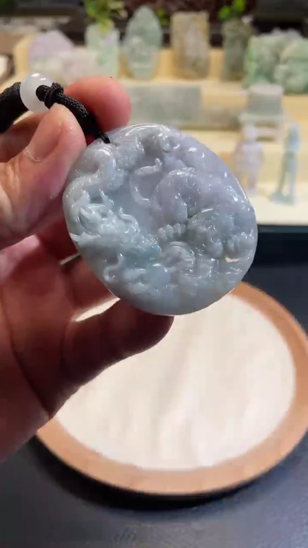 翡翠未镶嵌颈饰7/10/180