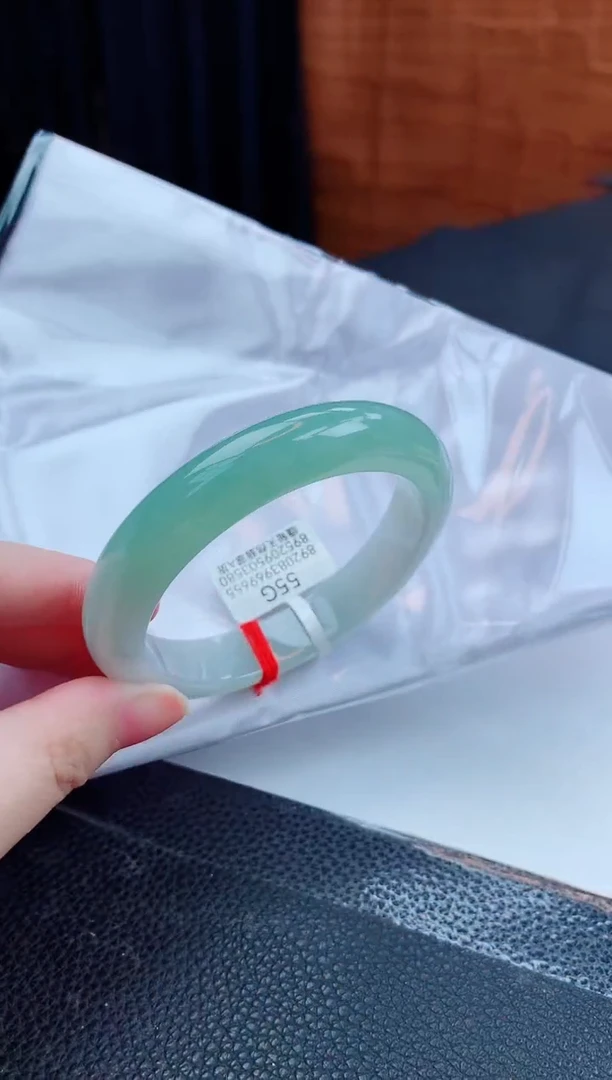 翡翠手镯未镶嵌缅甸天然翡翠A货手镯