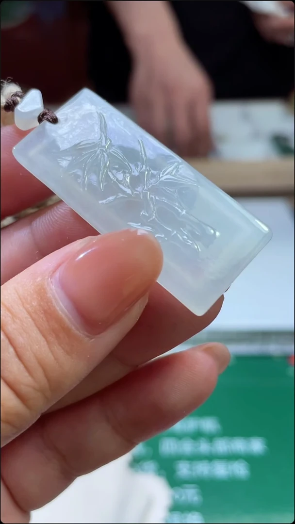 定制翡翠未镶嵌竹子