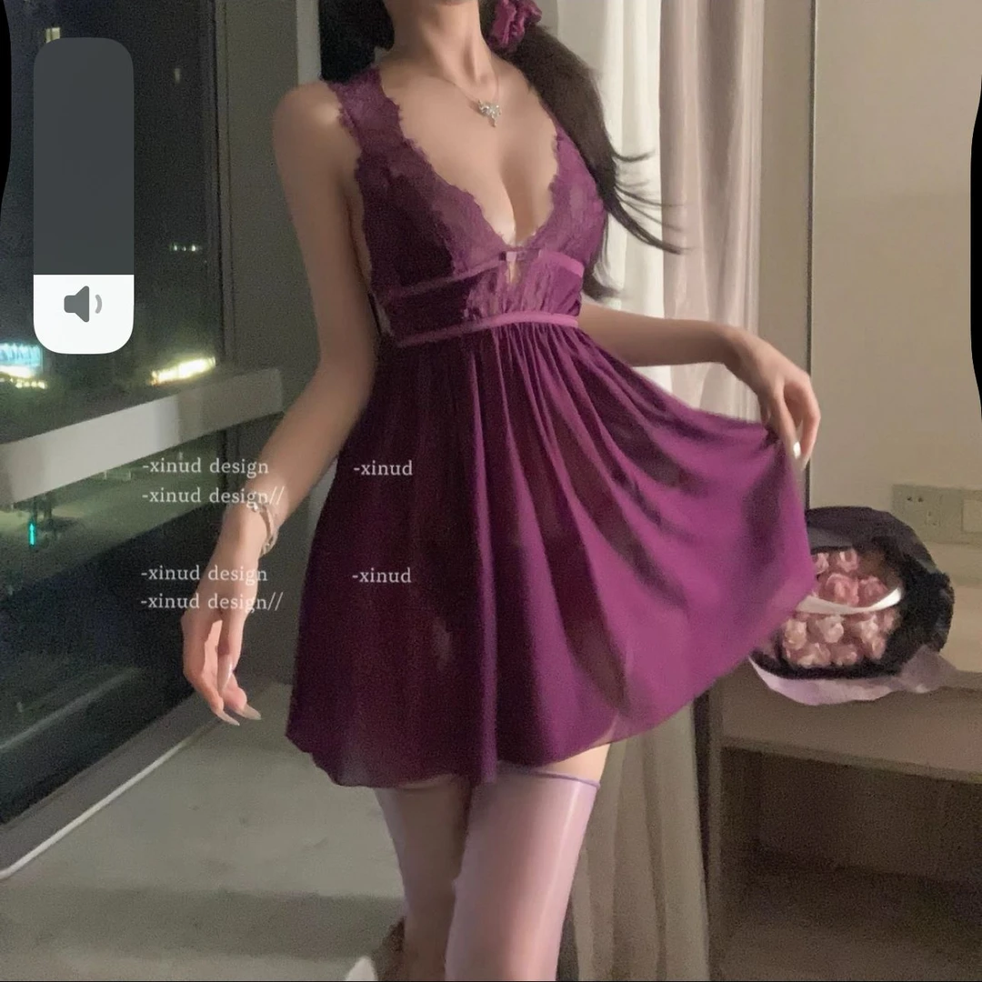 《紫色韵味》2025夏季新款法式镂空露背黑色蕾丝显瘦性感吊带睡裙