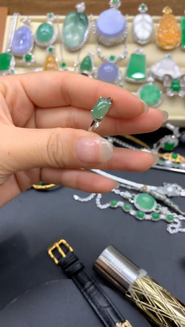 【闪购商品】翡翠戒指18K金镶嵌271-中国好珍宝