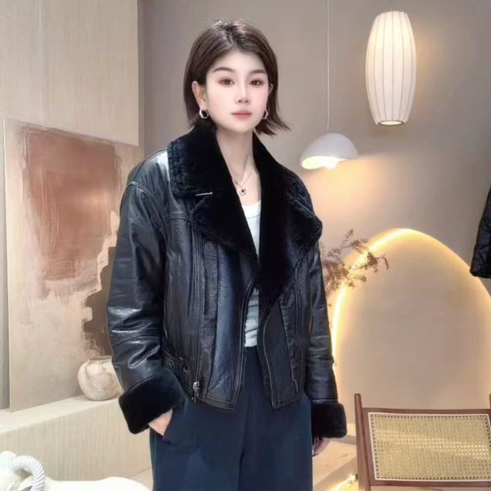 西夏尚美【7766】皮毛一体气质时尚洋气翻领轻奢冬季外套女款短款