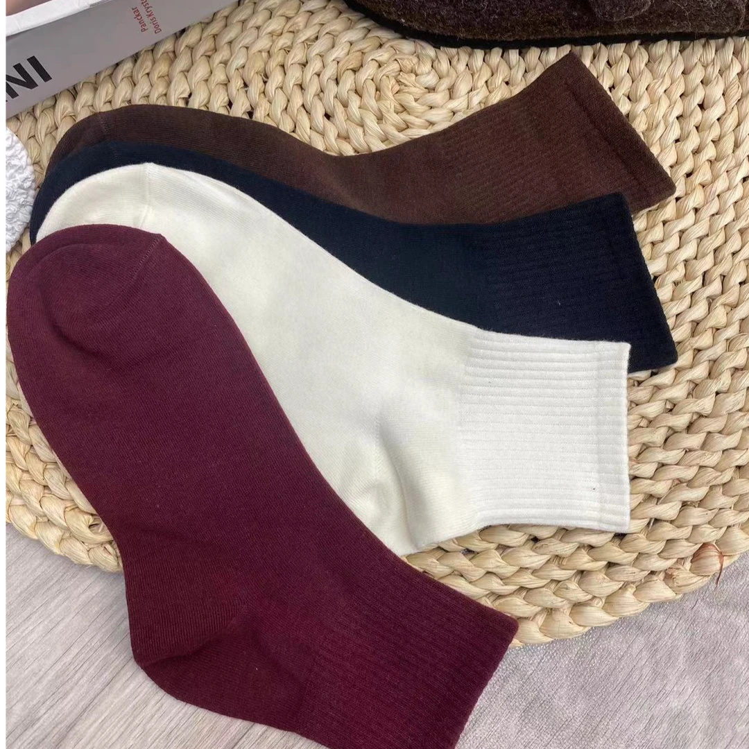 【3双装】舒适百搭纯色中筒防臭极简风透气袜