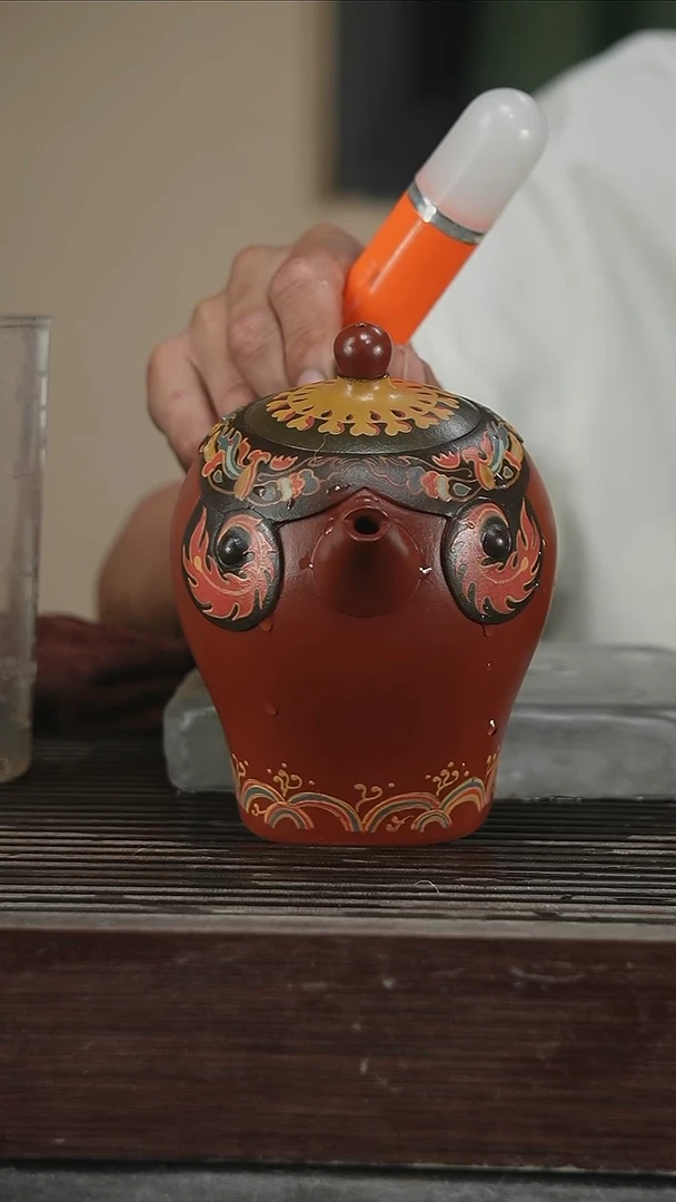 茶壶紫砂太**明带证450CC