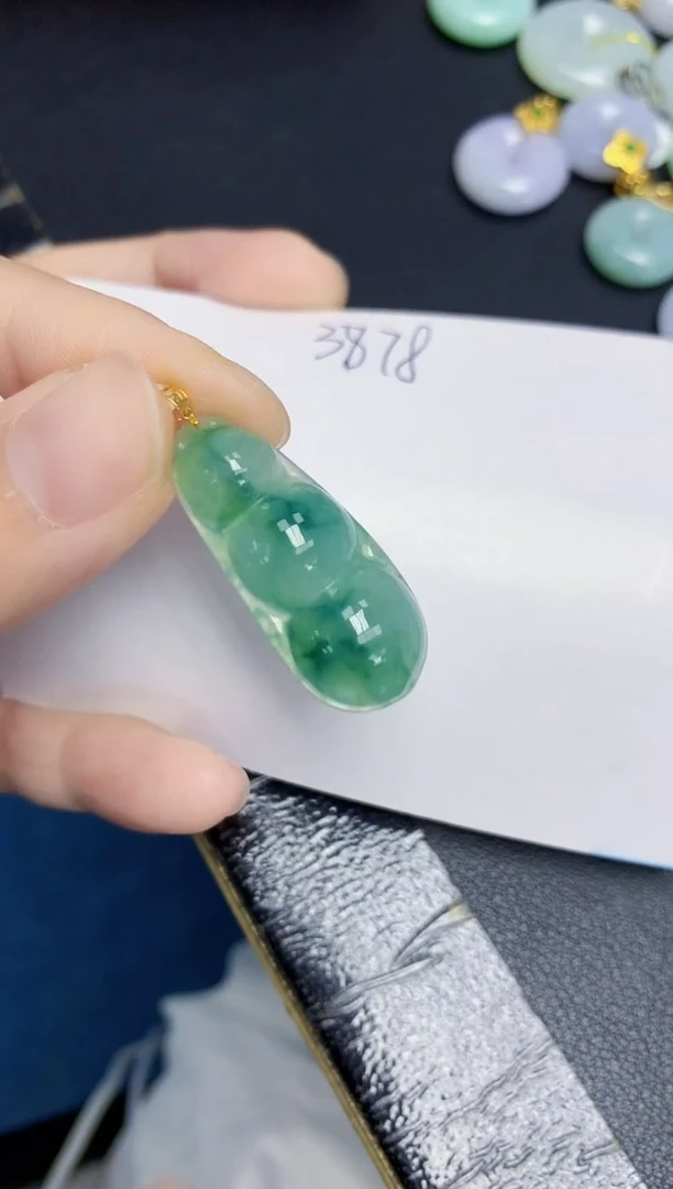 翡翠18K金镶嵌颈饰天然缅甸翡翠A货