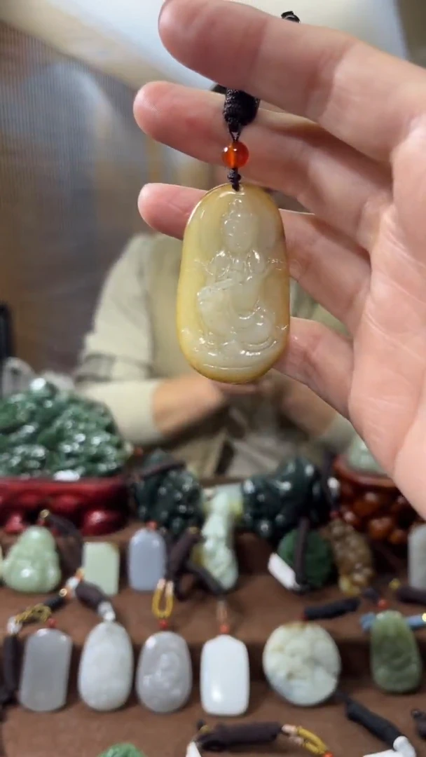 颈饰未镶嵌和田玉·