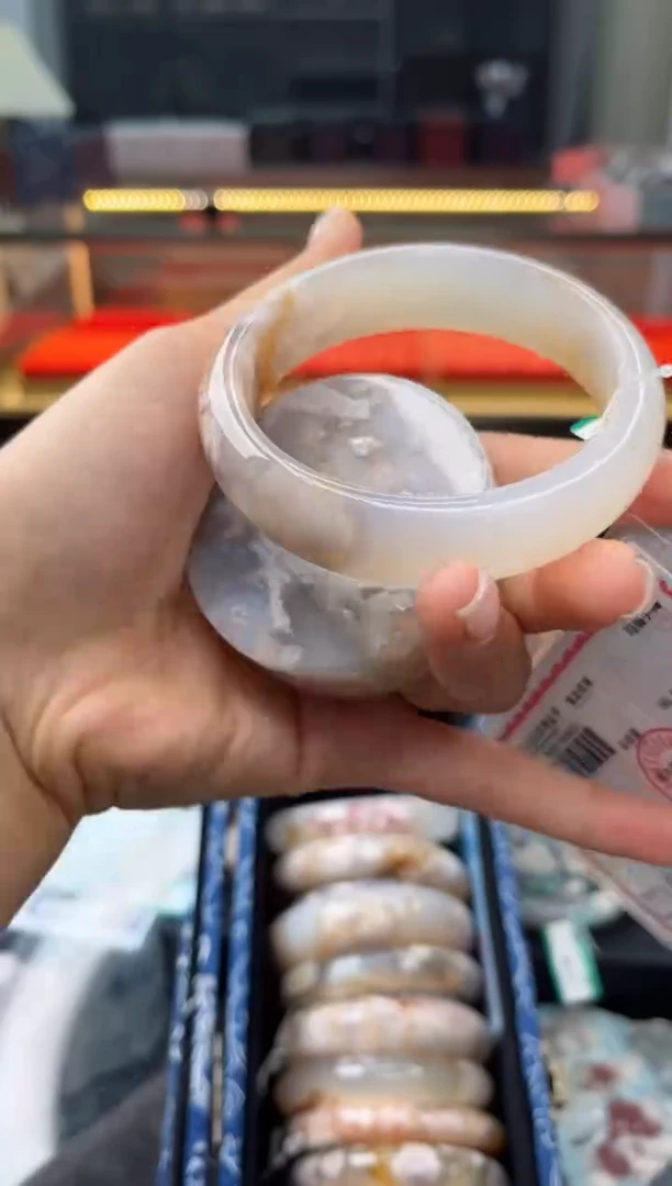 石英质玉手镯未镶嵌61圈口（赠送镯心）1881693