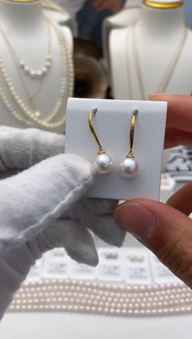 18K金镶嵌耳饰海水珍珠耳钩