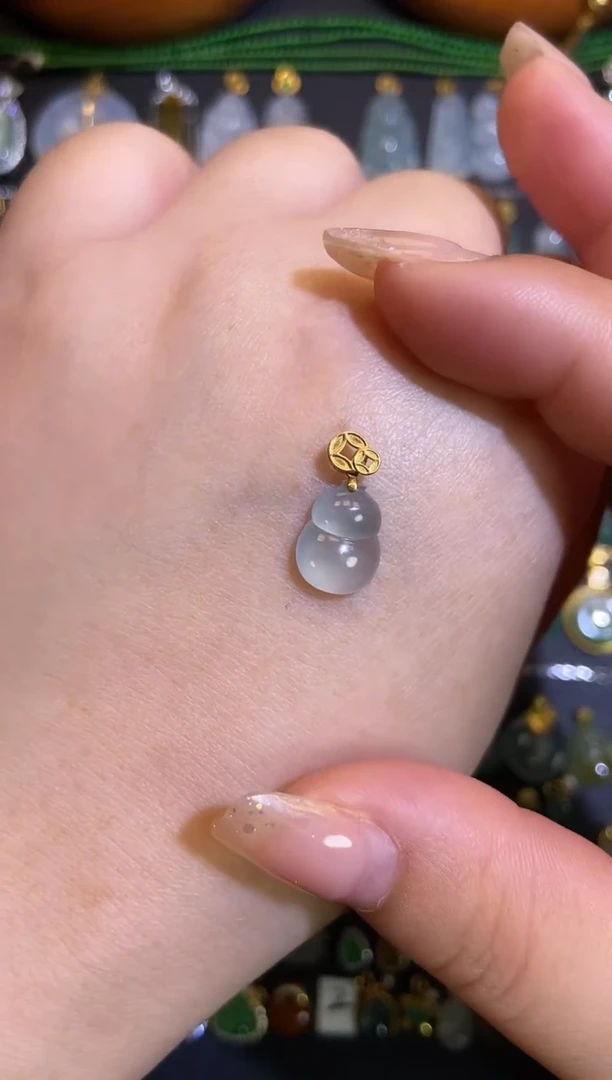 翡翠18K金镶嵌吊坠(不含链)1