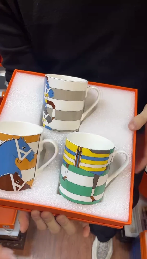 杯鸿辉家品牌瓷器，京东包邮！