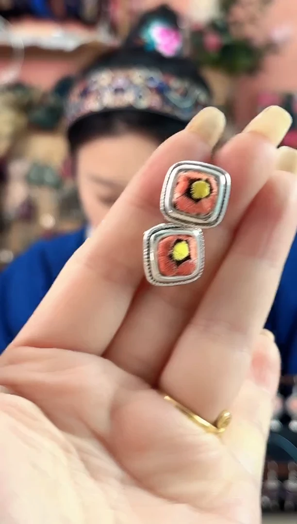 艺枝独绣手工饰品79